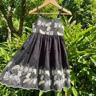 Bavlnená látka EMBROIDERY Amia black