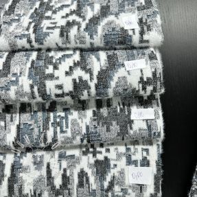 Balík látok svetrovina 197