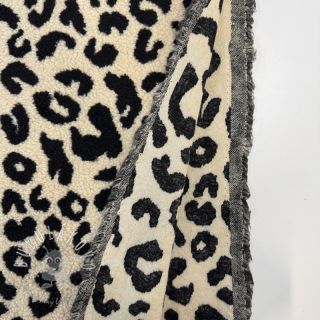 Kabátovina TEDDY JACQUARD Animal skin black
