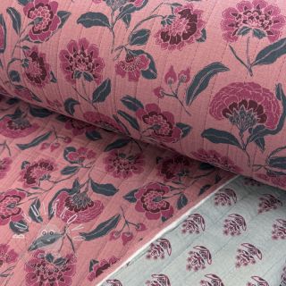 Dvojitá gázovina/mušelín STEPPED Flowers mauve