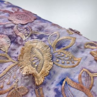 Bavlnená látka TIE DYE EMBROIDERY Flora design C