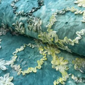 Bavlnená látka TIE DYE EMBROIDERY Eva tape design B