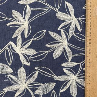 Bavlnená látka JEANS Embroidery Flowers white