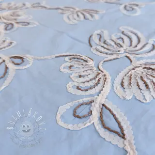 Bavlnená látka EMBROIDERY Loom En Light baby blue