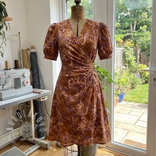 Bavlnená látka TIE DYE EMBROIDERY Elise tape design B