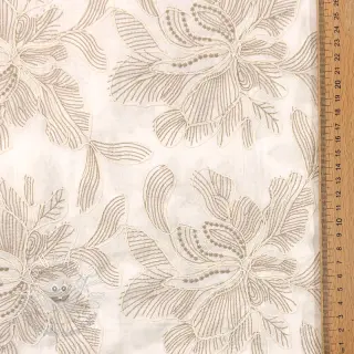 Bavlnená látka VOILE EMBROIDERY Kim off white