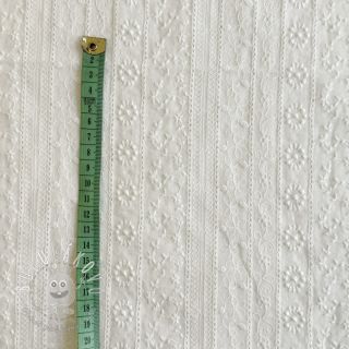 Bavlnená látka EMBROIDERY Pattern white