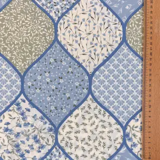 Bavlnená látka Flowers patchwork baby blue