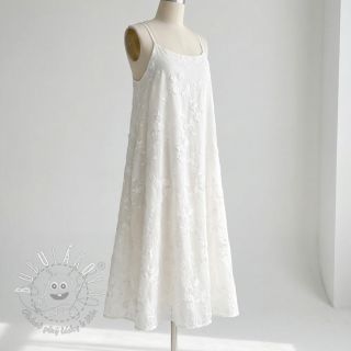 Bavlnená látka EMBROIDERY Catchy leaves off white