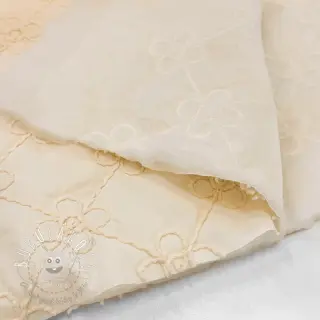 Prešívaná látka Flower design offwhite