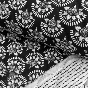 Bavlnená látka VOILE STEPPED Bouquet flowers black digital print
