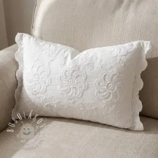 Bavlnená látka EMBROIDERY Catchy Flowy white