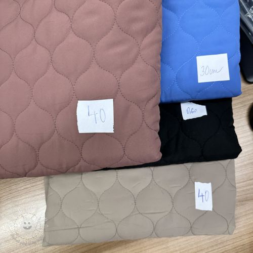 Balík látok prešívané látky 191