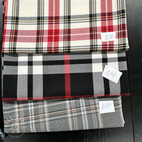 Balík látok tartan 018