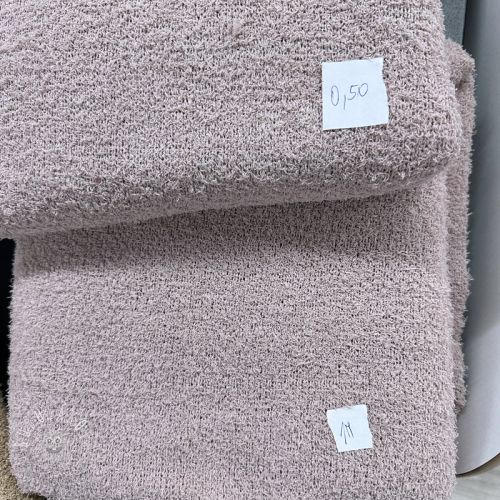 Balík látok svetrovina 212