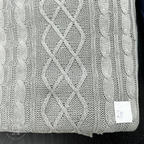 Balík látok svetrovina 205