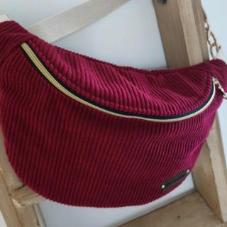 Menčester HUGGY vermillon