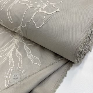 Bavlnená látka EMBROIDERY GABARDINE Luana grey