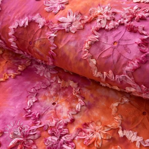 Bavlnená látka TIE DYE EMBROIDERY Eva tape design F